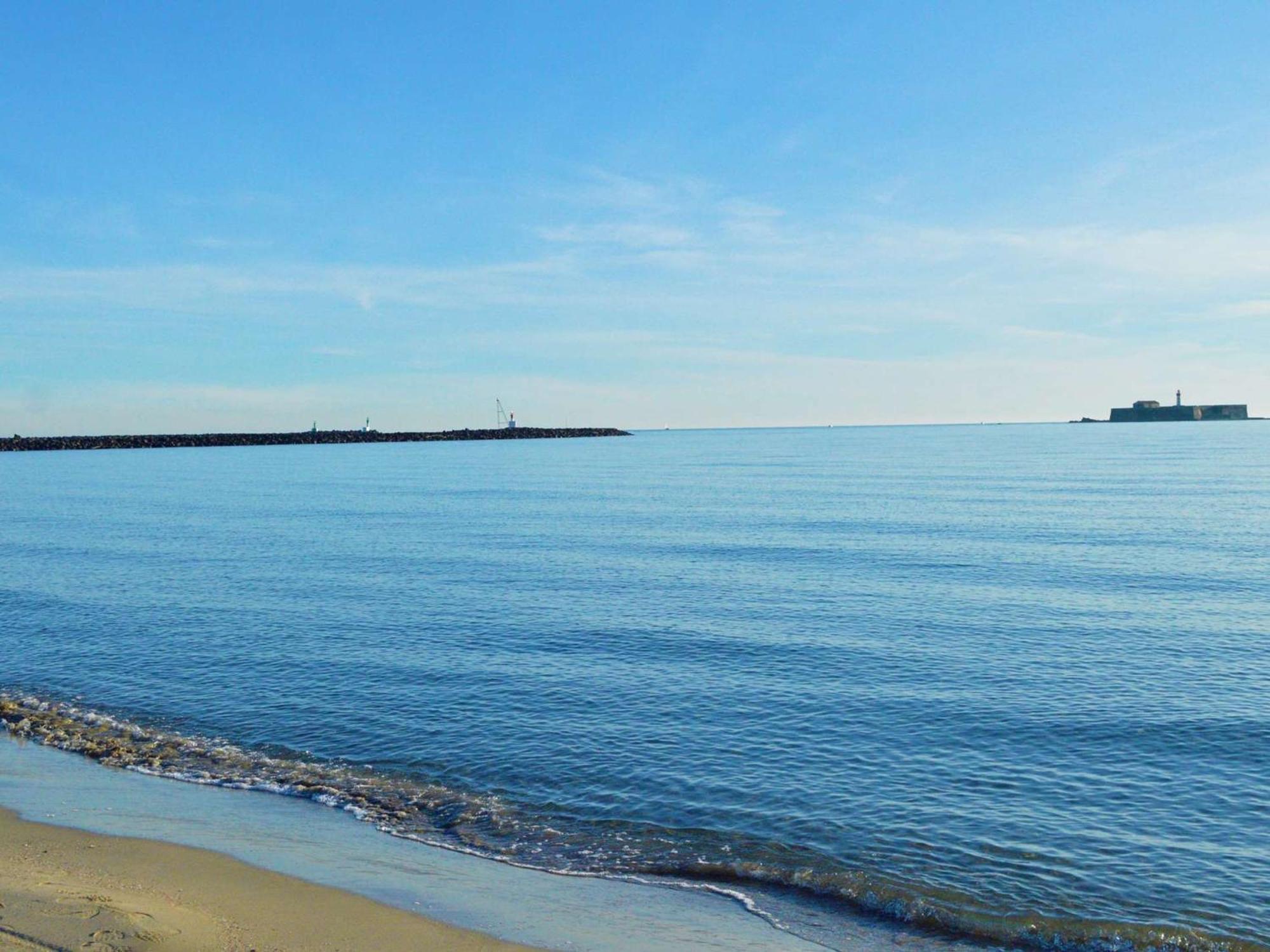 Appartement T2 Avec Parking Et Acces Direct A La Plage - Fr-1-249-129 Agde Eksteriør bilde