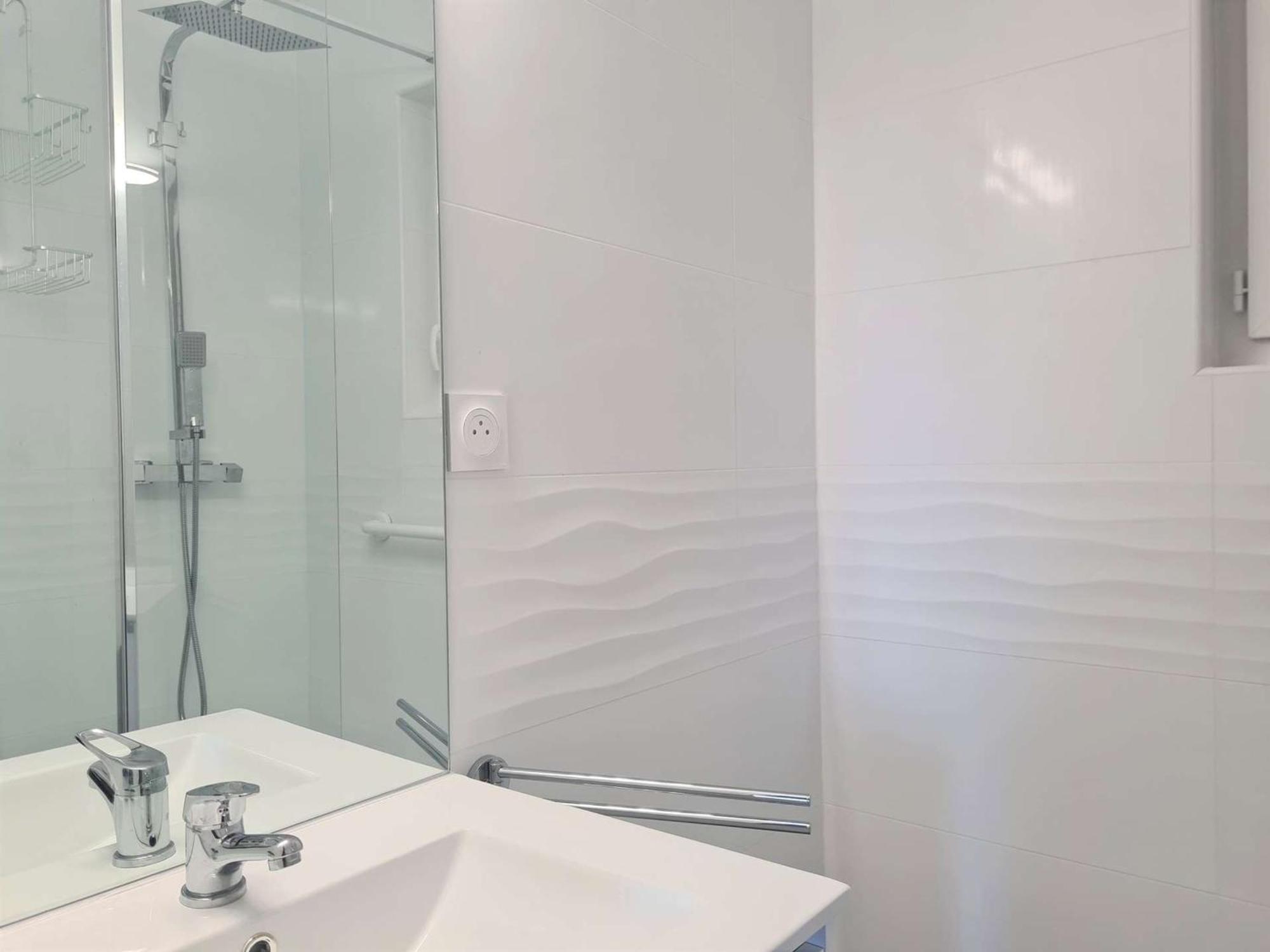 Appartement T2 Avec Parking Et Acces Direct A La Plage - Fr-1-249-129 Agde Eksteriør bilde